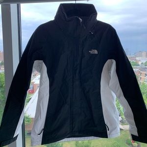 Black Hyvent North Face Jacket | Perfectly Oversized, Versatile & Minimalist